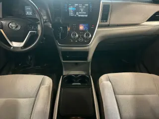 Toyota Sienna 2015 LE 7-Passenger Auto Access Seat 4dr Mini-Van
