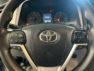 Toyota Sienna 2015 LE 7-Passenger Auto Access Seat 4dr Mini-Van