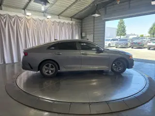 Kia K5 2022 LXS 4dr Sedan