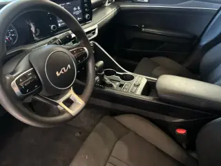 Kia K5 2022 LXS 4dr Sedan