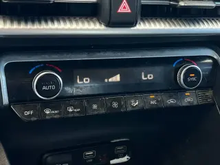 Kia K5 2022 LXS 4dr Sedan
