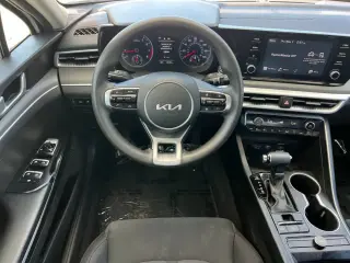 Kia K5 2022 LXS 4dr Sedan