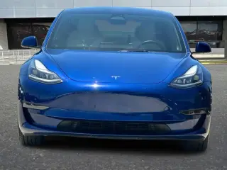 Tesla Model 3 2022 4dr Sedan