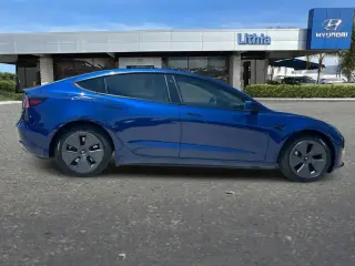 Tesla Model 3 2022 4dr Sedan