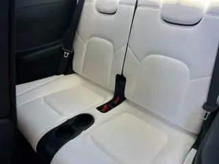 Tesla Model Y 2023 AWD Long Range 4dr Crossover