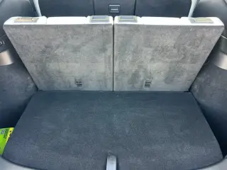 Tesla Model Y 2023 AWD Long Range 4dr Crossover