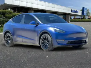 Tesla Model Y 2023 AWD Long Range 4dr Crossover