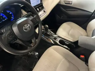Toyota Corolla Hybrid 2022 LE 4dr Sedan