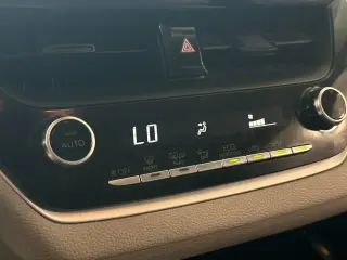 Toyota Corolla Hybrid 2022 LE 4dr Sedan