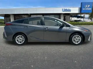 Toyota Prius Prime 2022 XLE 4dr Hatchback