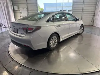 Hyundai SONATA Hybrid 2016 SE 4dr Sedan