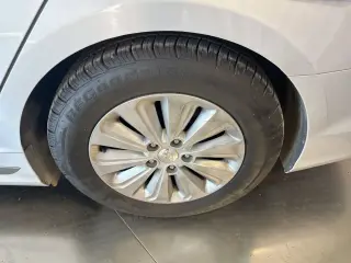 Hyundai SONATA Hybrid 2016 SE 4dr Sedan
