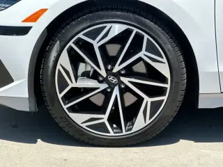 Hyundai IONIQ 6 2025 SEL 4dr Sedan