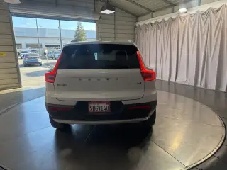 Volvo XC40 2020 AWD T5 Momentum 4dr SUV