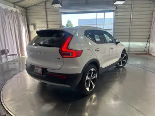 Volvo XC40 2020 AWD T5 Momentum 4dr SUV