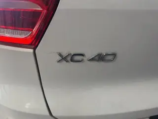 Volvo XC40 2020 AWD T5 Momentum 4dr SUV