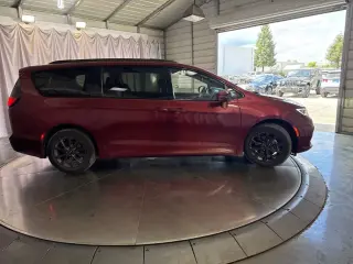 Chrysler Pacifica 2021 Touring L 4dr Mini-Van