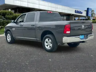 Ram 1500 Classic 2020 4x2 Tradesman 4dr Crew Cab 5.5 ft. SB Pickup