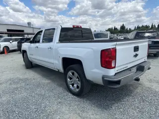 Chevrolet Silverado 1500 2017 4x2 LTZ 4dr Crew Cab 5.8 ft. SB