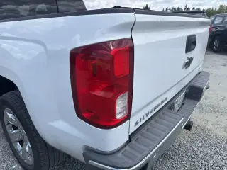 Chevrolet Silverado 1500 2017 4x2 LTZ 4dr Crew Cab 5.8 ft. SB