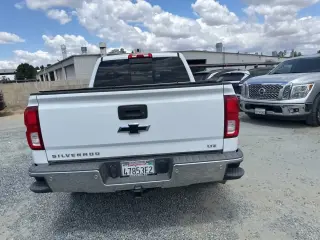 Chevrolet Silverado 1500 2017 4x2 LTZ 4dr Crew Cab 5.8 ft. SB