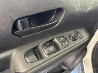 Nissan Kicks 2023 S 4dr Crossover