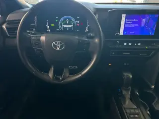 Toyota Camry 2025 SE 4dr Sedan