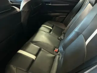 Toyota Camry 2025 SE 4dr Sedan
