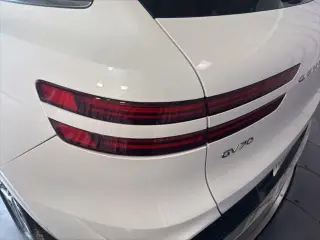 Genesis GV70 2025 AWD 2.5T Standard 4dr SUV