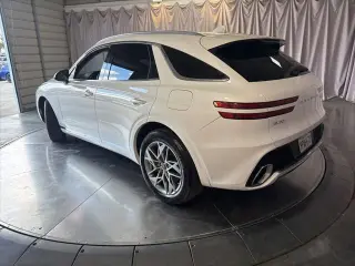Genesis GV70 2025 AWD 2.5T Standard 4dr SUV