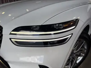 Genesis GV70 2025 AWD 2.5T Standard 4dr SUV