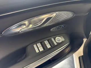 Genesis GV70 2025 AWD 2.5T Standard 4dr SUV