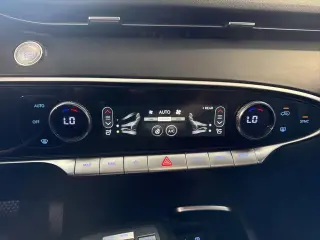Genesis GV70 2025 AWD 2.5T Standard 4dr SUV