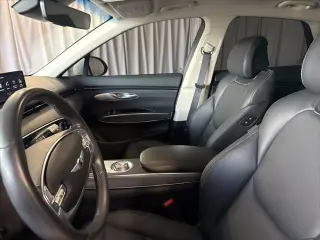Genesis GV70 2025 AWD 2.5T Standard 4dr SUV