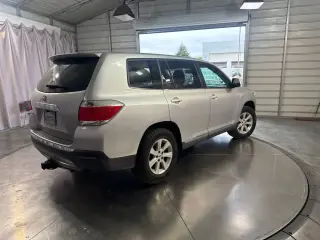 Toyota Highlander 2012 Base 4dr SUV (2.7L l4)