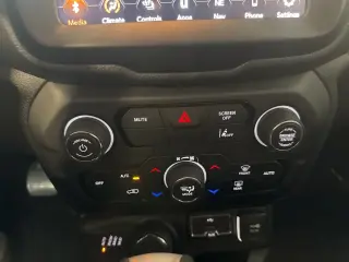 Jeep Renegade 2022 4x4 Latitude 4dr SUV