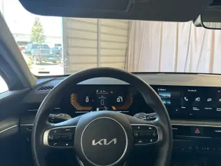 Kia K5 2026 LXS 4dr Sedan