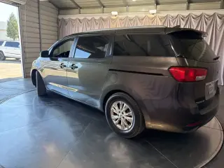 Kia Sedona 2017 LX 4dr Mini-Van