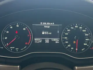 Audi A4 2017 2.0T ultra Premium 4dr Sedan