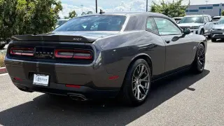 Dodge Challenger 2016 SRT 392 2dr Coupe