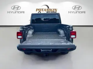 Jeep Gladiator 2025 4x4 Sport 4dr Crew Cab 5.0 ft. SB