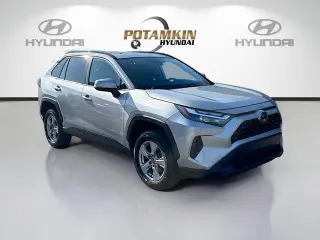 Toyota RAV4 2023 XLE 4dr SUV