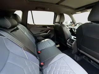 Volkswagen Tiguan 2025 AWD SEL R-Line 4Motion 4dr SUV