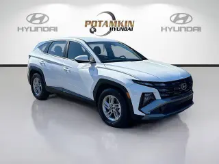 Hyundai TUCSON 2026 SE 4dr SUV