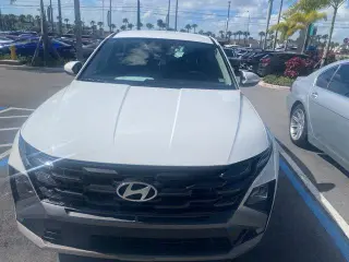 Hyundai TUCSON 2025 SE 4dr SUV