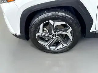 Hyundai TUCSON 2024 SEL 4dr SUV (midyear release)