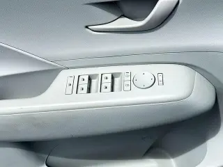 Hyundai KONA 2024 SEL 4dr Crossover