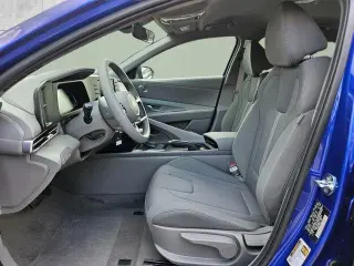 Hyundai ELANTRA 2026 SE 4dr Sedan