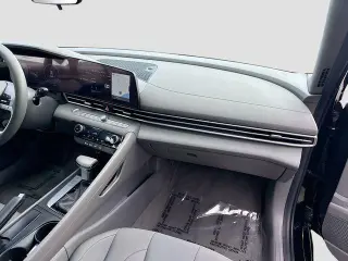Hyundai ELANTRA 2024 SEL 4dr Sedan