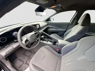 Hyundai ELANTRA 2024 SEL 4dr Sedan